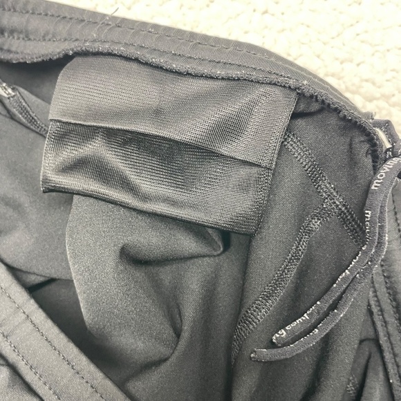 Women’s XL Black Moving Comfort Leggings - Picture 8 of 15